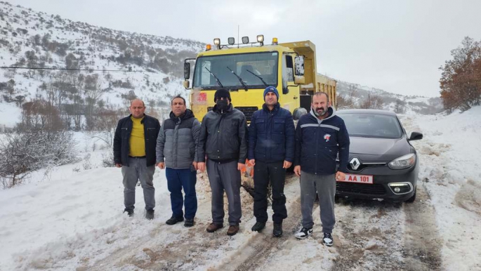 KÖY YOLLARINDA KAR TEMİZLEME ÇALIŞMASI BAŞLATILDI